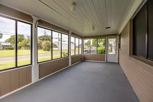 130 Bay Ridge Dr, Baytown, TX 77523 - Photo 11