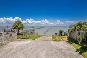 130 Bay Ridge Dr, Baytown, TX 77523 - Photo 43