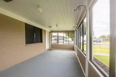 130 Bay Ridge Drive, Baytown, TX 77523 - Photo 9