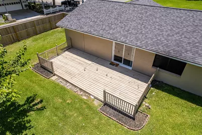 130 Bay Ridge Drive, Baytown, TX 77523 - Photo 31