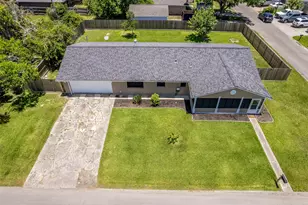 130 Bay Ridge Dr, Baytown, TX 77523 - Photo 7