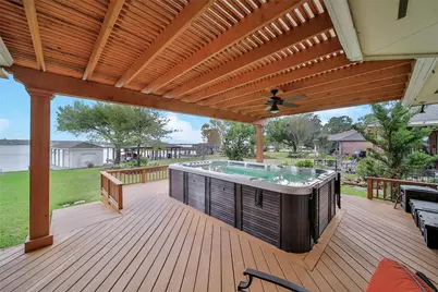 9698 E Shore Drive, Willis, TX 77318 - Photo 9