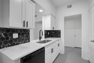 2475 Underwood Street #180, Houston, TX 77030 - Photo 11