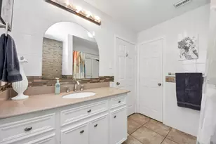 33 Clara Barton Ln, Galveston, TX 77551 - Photo 29