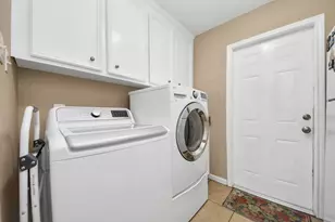 33 Clara Barton Ln, Galveston, TX 77551 - Photo 25