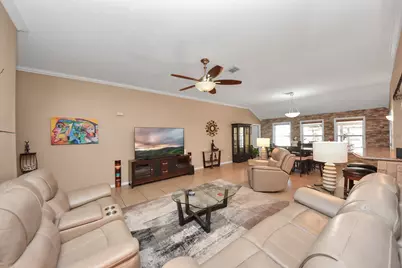33 Clara Barton Lane, Galveston, TX 77551 - Photo 11
