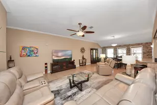 33 Clara Barton Ln, Galveston, TX 77551 - Photo 11