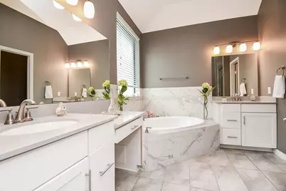 6723 Sotoria Lane, Sugar Land, TX 77479 - Photo 17