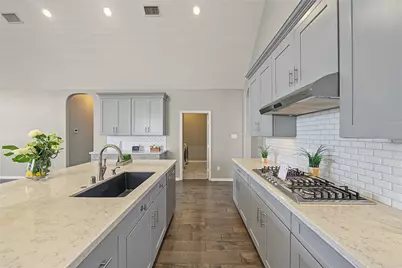 6723 Sotoria Lane, Sugar Land, TX 77479 - Photo 13