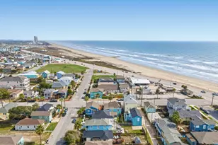 1309 Ursuline St, Galveston, TX 77550 - Photo 37