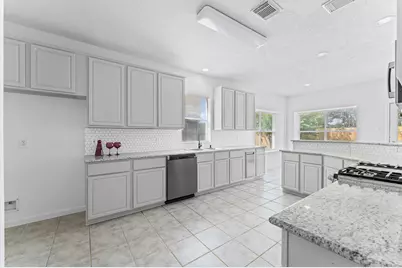 3131 Genessee Creek Lane, Friendswood, TX 77546 - Photo 27
