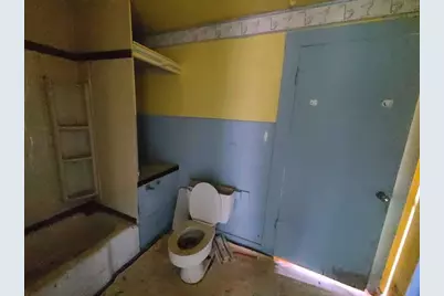 503 N Electra Street, Electra, TX 76360 - Photo 7