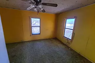 503 N Electra St, Electra, TX 76360 - Photo 3