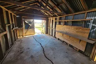 503 N Electra St, Electra, TX 76360 - Photo 9