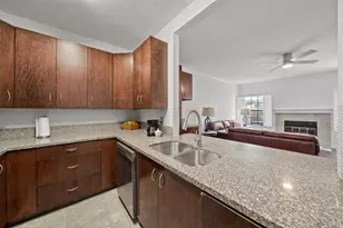 9850 Pagewood Ln, Houston, TX 77042 - Photo 9