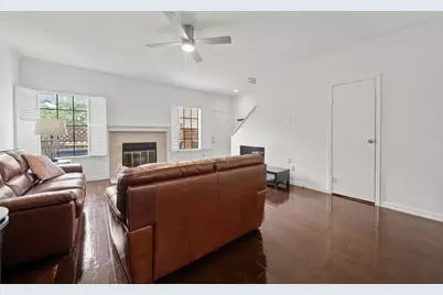 9850 Pagewood Lane #1402, Houston, TX 77042 - Photo 5