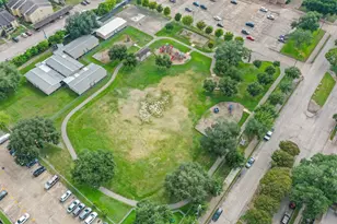 9850 Pagewood Ln, Houston, TX 77042 - Photo 33