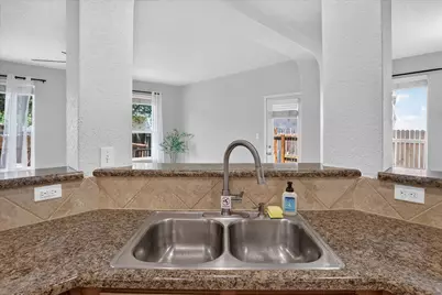 6913 Abbey Falls, San Antonio, TX 78249 - Photo 13