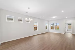 8927 Silver Blf Ln, Baytown, TX 77521 - Photo 11