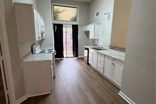 8662 Pearl Point St, Houston, TX 77044 - Photo 5