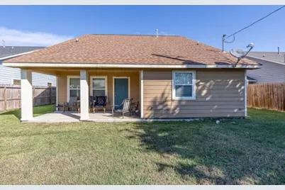 2113 W Gulf Street, Baytown, TX 77520 - Photo 5