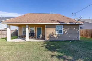 2113 W Gulf St, Baytown, TX 77520 - Photo 5