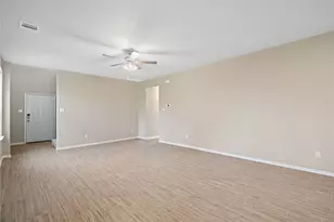 10714 Catclaw Ct, Tomball, TX 77375 - Photo 5