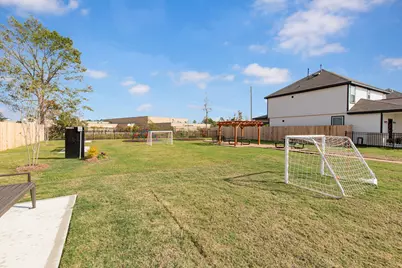 15610 Coneflower Hills Drive, Houston, TX 77090 - Photo 25
