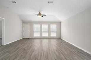 126 Jane Dr, Columbus, TX 78934 - Photo 7