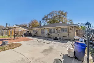 2026 Cool River, Houston, TX 77067 - Photo 17