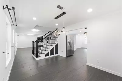 12703 Rocky Hill Drive, Houston, TX 77066 - Photo 17
