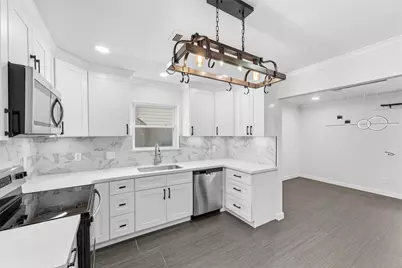 12703 Rocky Hill Drive, Houston, TX 77066 - Photo 15
