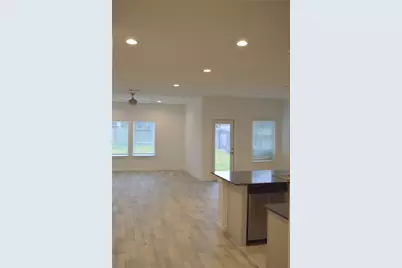 10313 Cascade Range Lane, Conroe, TX 77384 - Photo 9