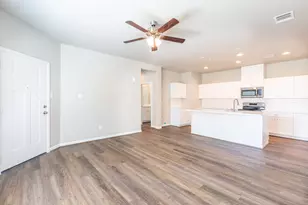 135 Pk Pl Cir, Waller, TX 77484 - Photo 3