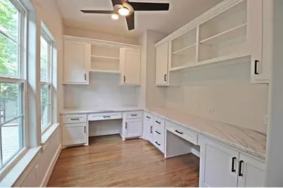 2736 Cortlandt Street #B, Houston, TX 77008 - Photo 5