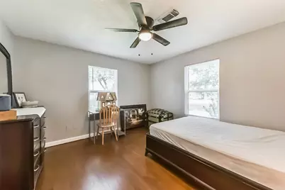 1102 W Hart Avenue, Pasadena, TX 77506 - Photo 35