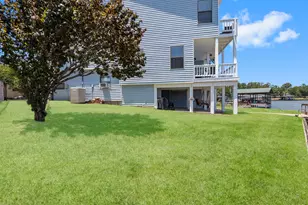 154 Point Dr, Onalaska, TX 77360 - Photo 9