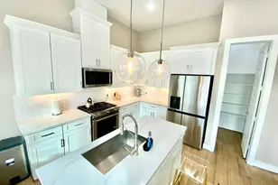 303 Queen Sude Ln, Houston, TX 77091 - Photo 5