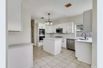 4510 Chestnut Meadow Drive, Sugar Land, TX 77479 - Photo 13