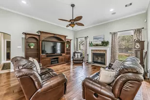 98 Heritage Oak Dr, Huntsville, TX 77320 - Photo 5