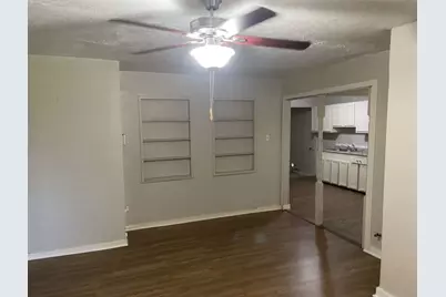 5939 Belarbor Street, Houston, TX 77033 - Photo 5