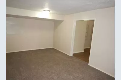 5939 Belarbor Street, Houston, TX 77033 - Photo 9