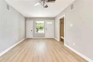 2614 7th Ave N, Texas City, TX 77590 - Photo 11