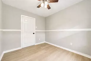 2614 7th Ave N, Texas City, TX 77590 - Photo 17