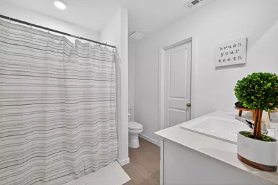 228 Laura Leigh Lane, Angleton, TX 77515 - Photo 31