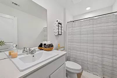 228 Laura Leigh Lane, Angleton, TX 77515 - Photo 23