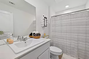 228 Laura Leigh Ln, Angleton, TX 77515 - Photo 23