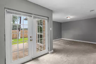11731 Flushing Meadows Dr, Houston, TX 77089 - Photo 13