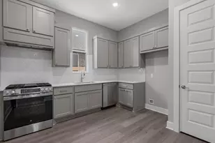 2715 Crown Rdg Dr, Missouri City, TX 77459 - Photo 9