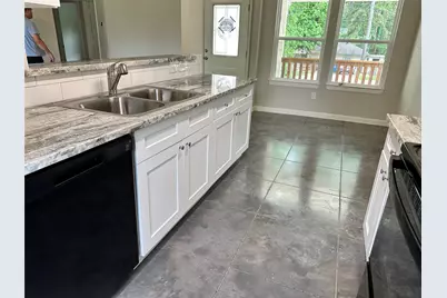 10546 Royal Andrews, Conroe, TX 77303 - Photo 7